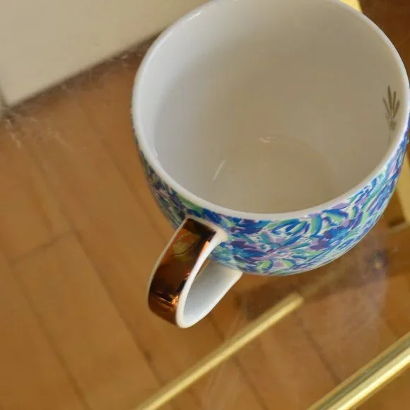 LILY PULITZER Hidden Lion / Floral 14 oz. Ceramic Mug "High Manetenance" Pattern - Picture 2 of 8